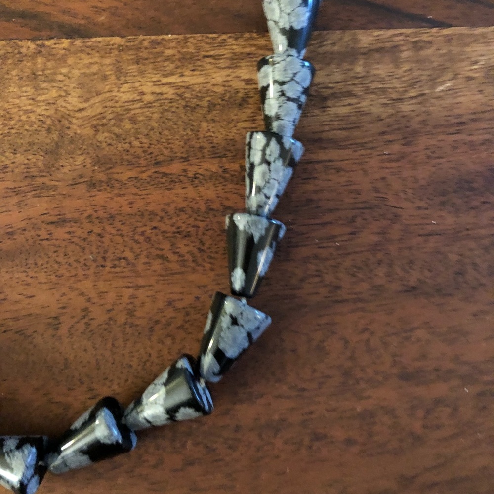 Boho Black & Gray Triangular Stone Stud Necklace - image 3